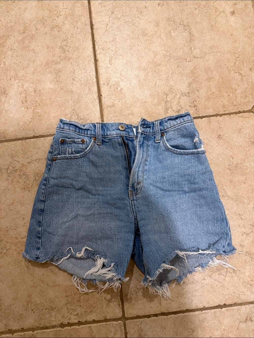 Abercrombie & Fitch Light Blue Men’s Dad Short High-Rise Jeans